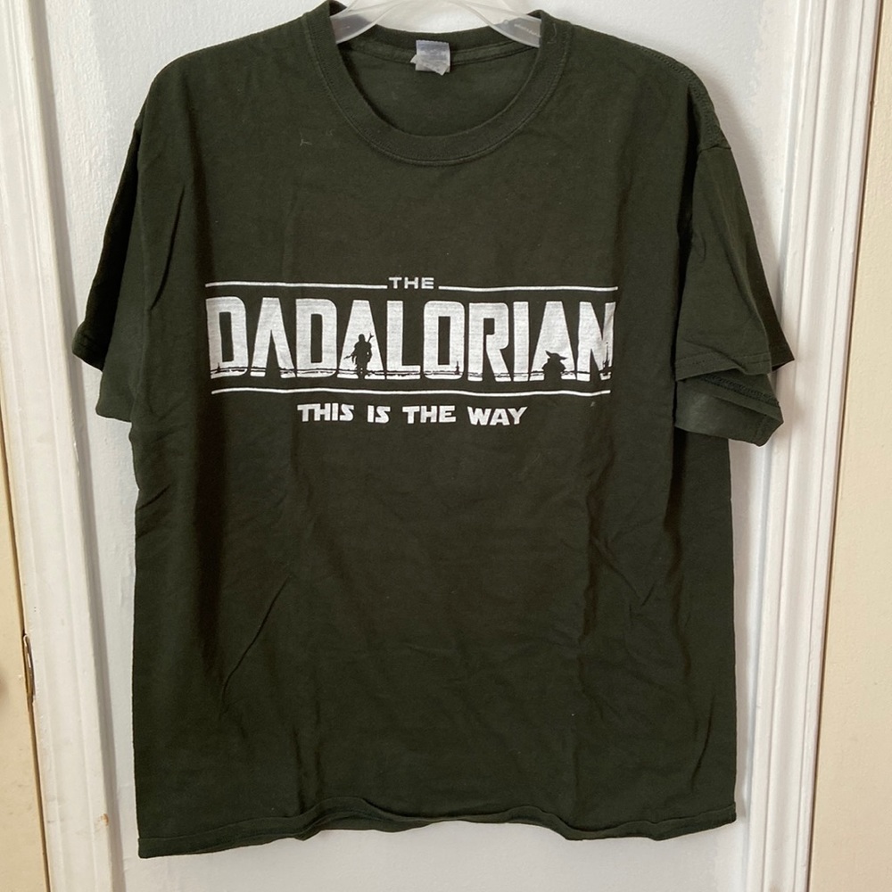 Dadalorian tee